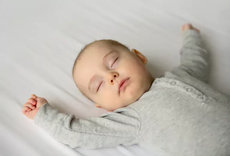 8 aylık bebek uyku düzeni